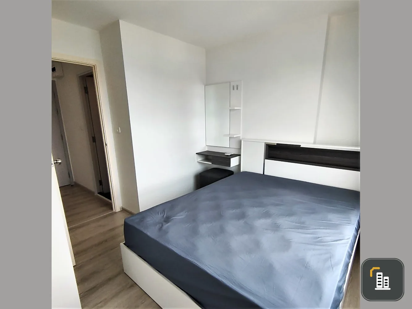 Condo for sale, Chewathai Phetkasem 27, ready to move in, convenient transportation, best location, hurry up, don't wait.