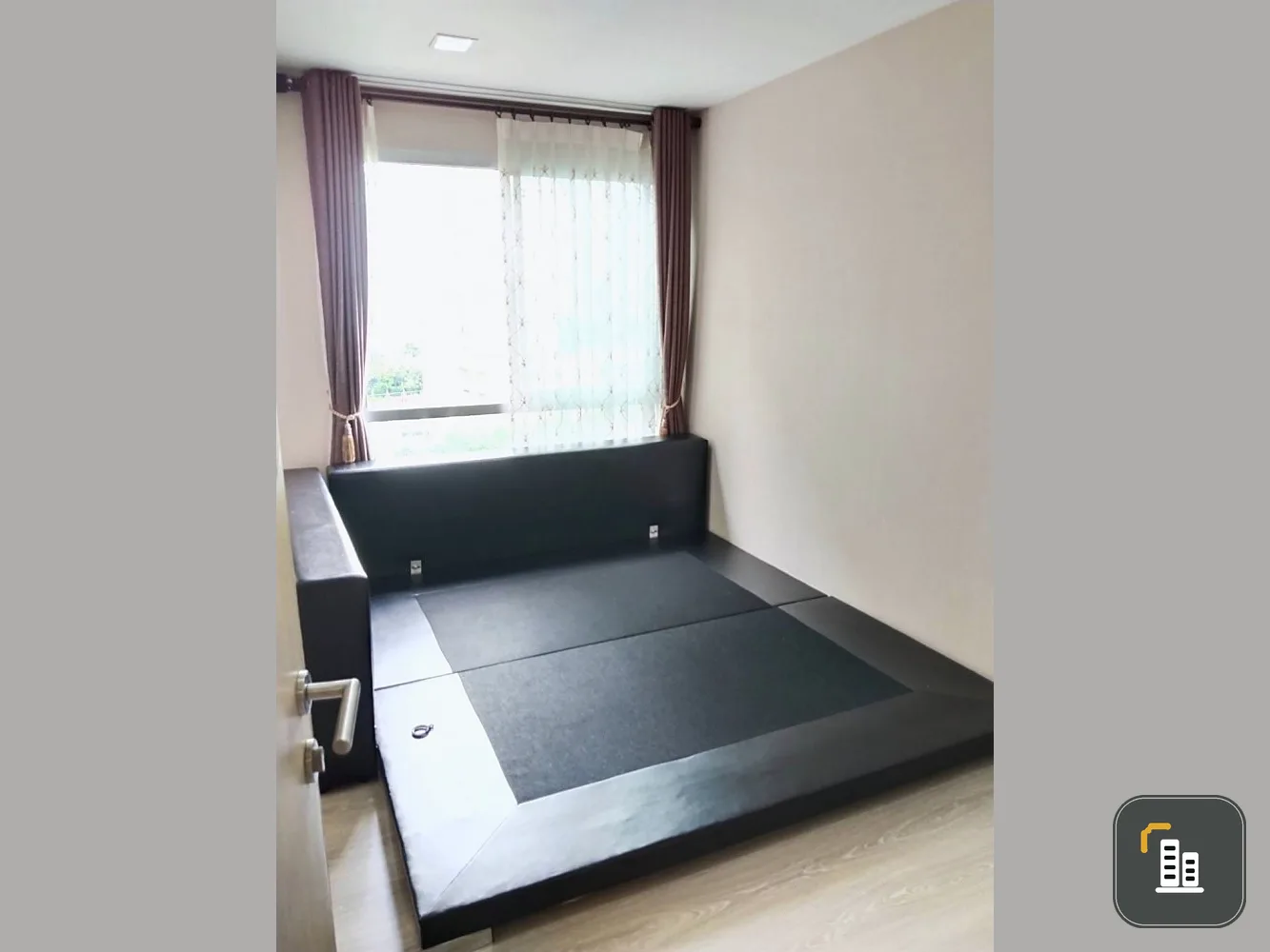 Sell/Rent Condo Metro Luxe Kaset with built-in fully furnished There is a washing machine. Hurry up to reserve.