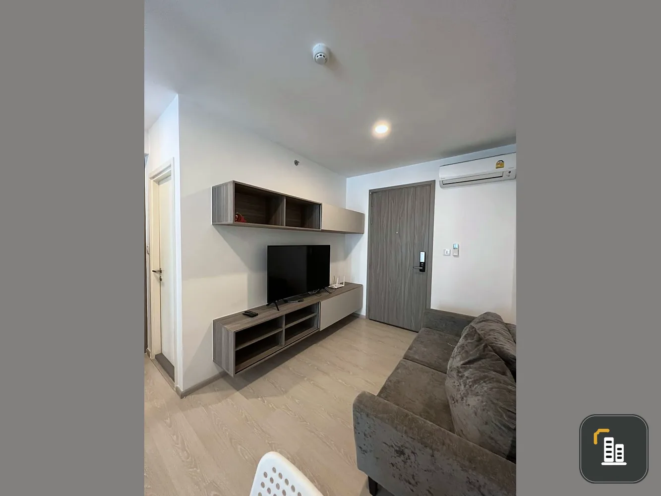 Super bang. Condo for rent, Knightsbridge, Phahonyothin-Interchange, big room, fully furnished, ready to move in. Hurry up to reserve.