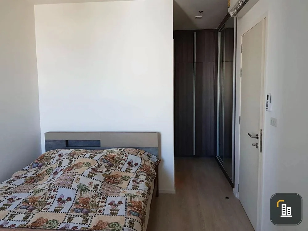 Quinn Ratchada 17 for sale, decorated in white tones, has a high view, complete facilities. Hurry up to reserve.