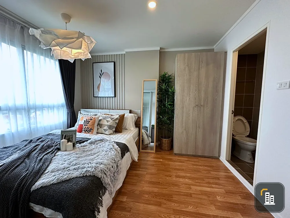Condo for sale, Lumpini Ville Sukhumvit 76 - Bearing Station 2, pool view. Very nicely decorated room, ready to move in