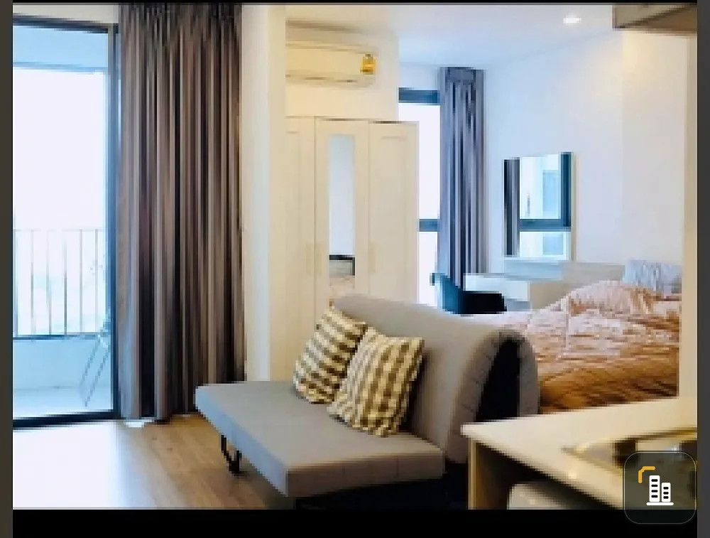 Selling ideo q Chula-Samyan, rooms are divided into proportions, comfortable, not uncomfortable, balcony facing south, cool breeze, hurry to reserve