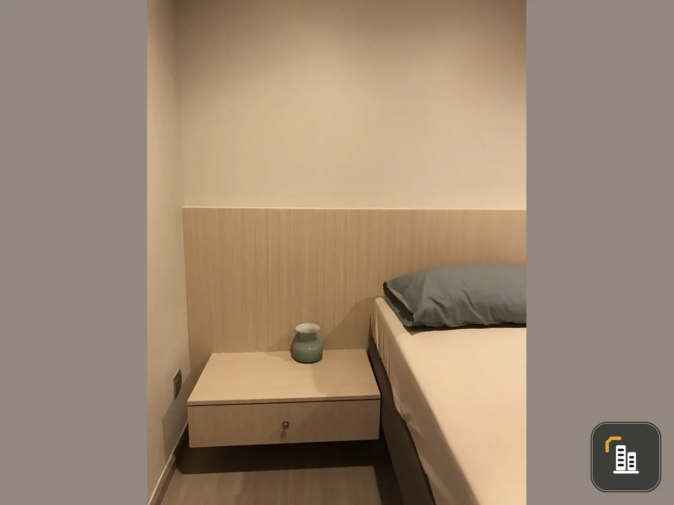 For rent!! Condo Life Asoke, 11th floor, garden view, new room, fully furnished. Ready to move in immediately, don't miss it!!
