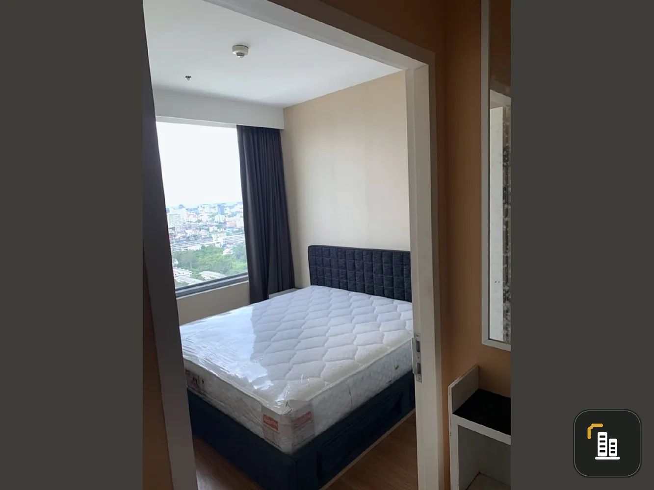 Selling Vantage Ratchavipha, good location, convenient transportation, ready to move in. Don't wait.
