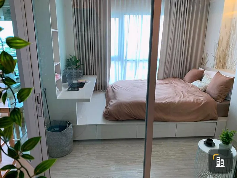 For rent Aspire Ngamwongwan, new beautiful room, 1 bedroom, fully furnished, great atmosphere, hurry up, don't miss it.