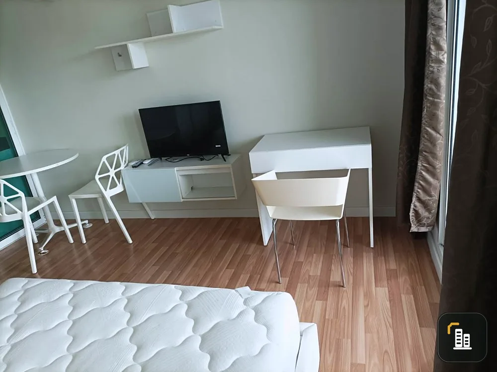 Condo for rent: WE CONDO, decorated in white tone, clean look, suitable height with pocket-friendly prices, book now