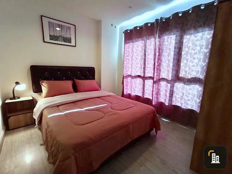 For sale/rent at ASPIRE Ngamwongwan. Wow...this room is amazing! The view is the best. Enjoy a coffee while admiring the view. Oh, so blissful. Rent i