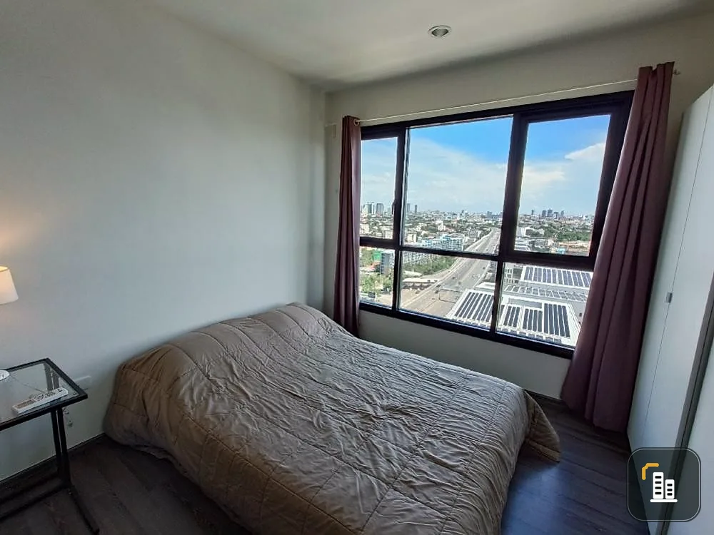 Condo for rent, The Base Park East, clear view, fully furnished, near BTS, can't miss it. Urgent!!