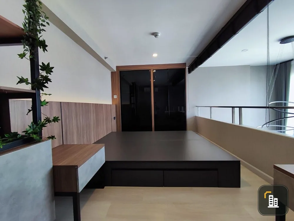 Quick sale!! Condo Knightsbridge Prime Sathorn (Duplex) Floor 24 Built-in furniture, ready to move in. Hurry up to reserve!!