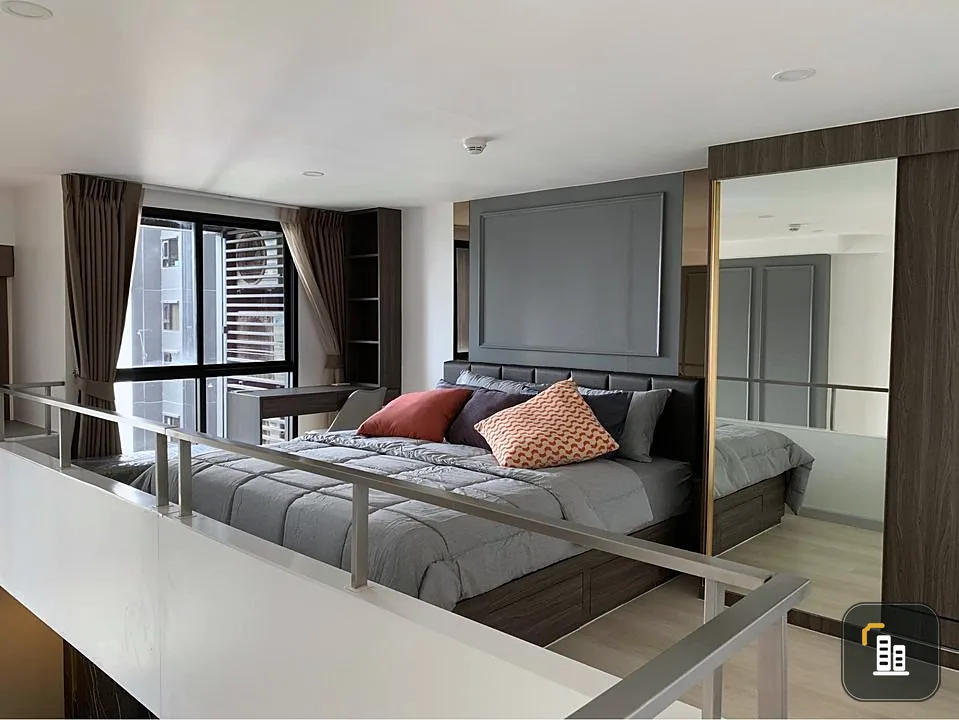 Quick sale!! Condo Knightsbridge Prime Sathorn, 34th floor (Duplex), beautiful room, fully furnished, ready to move in. Hurry up to reserve!!