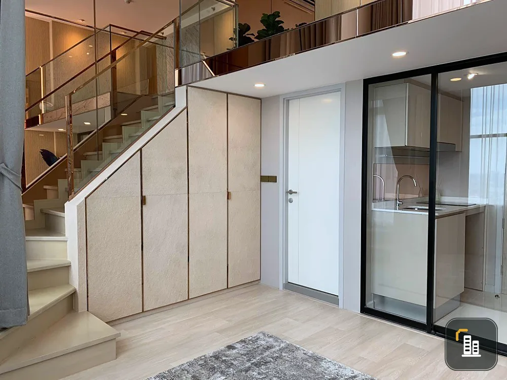 Quick sale!! Condo Knightsbridge Prime Sathorn, 34th floor, fully furnished, ready to move in, drag your bags and stay immediately!!