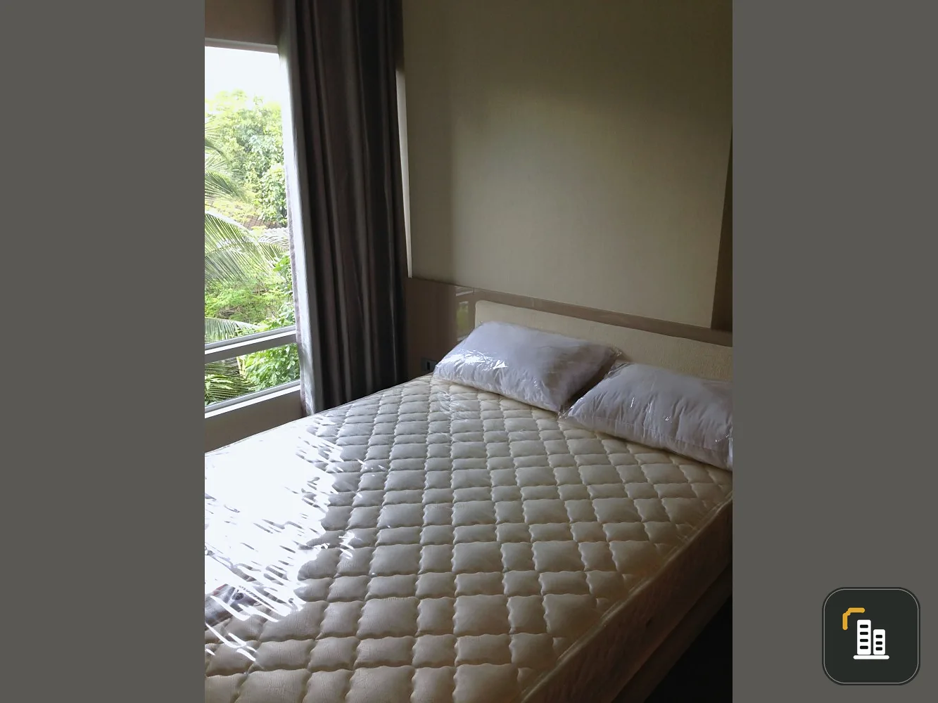 Condo for sale, The Crest Sukhumvit 49, room never rented. fully furnished ready to move in If interested, hurry to reserve.