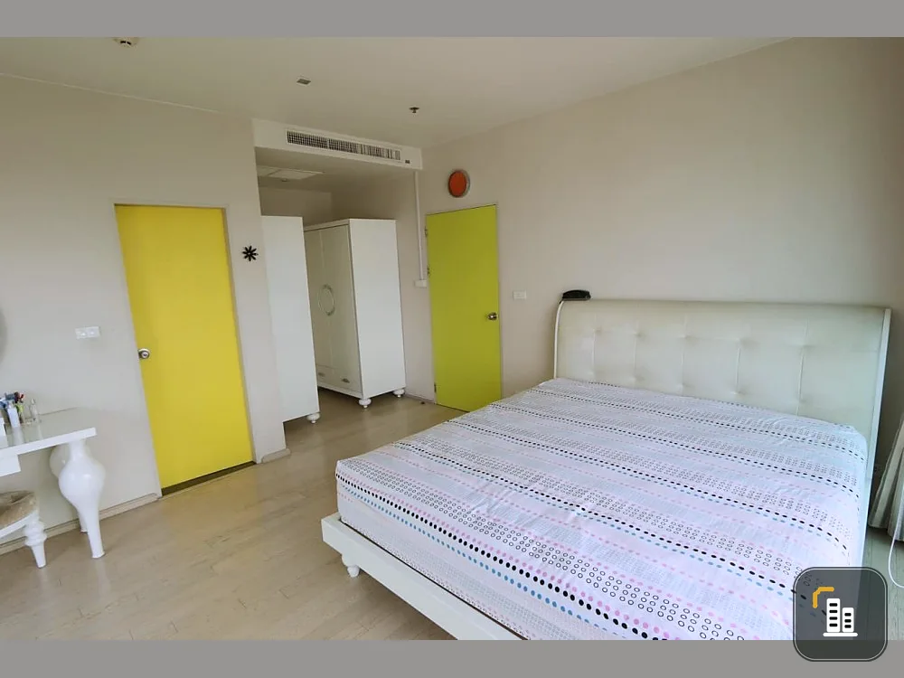 Noble Solo for sale, high floor, ready to move in, private, convenient transportation, near BTS Thonglor, urgent!!