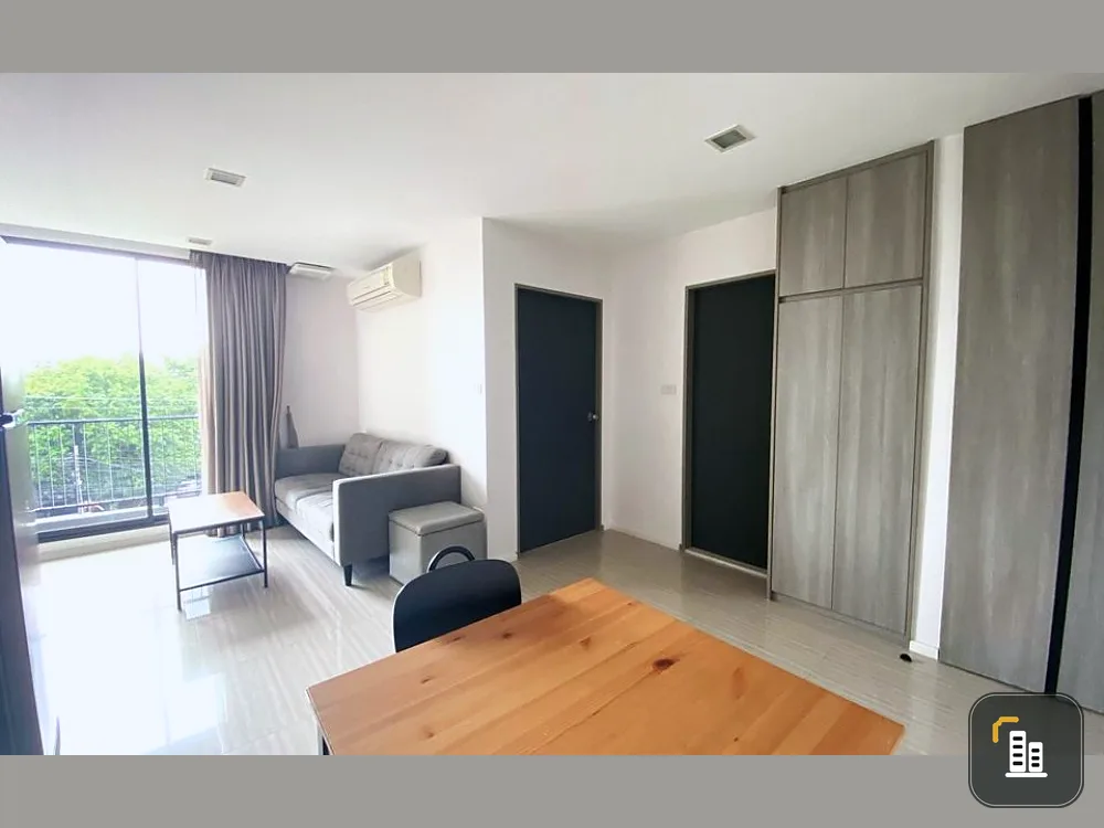 Sell / rent Very Condo Sukhumvit 72, built-in furniture, complete electrical appliances, good location, convenient transportation