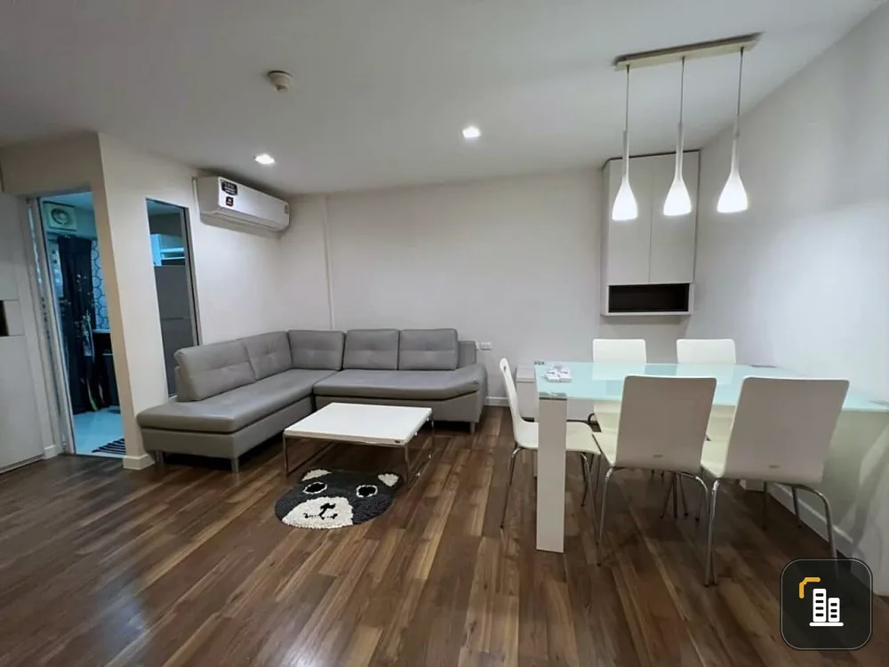 For sale The Room Sukhumvit 79 decorated. Furnished + complete electrical appliances Carry the bag in immediately.