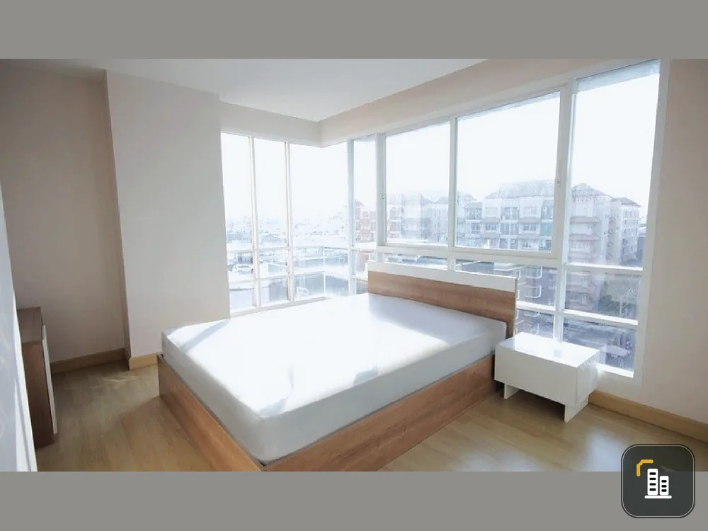 Condo for sale, Emerald Residence Ratchada, new room, clean, convenient transportation, ready to move in. Hurry up to reserve!