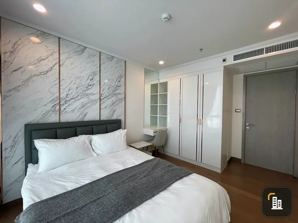 Condo for rent, Supalai Oriental, Sukhumvit 39, pool view, beautiful room, ready to move in, good location, don't wait!