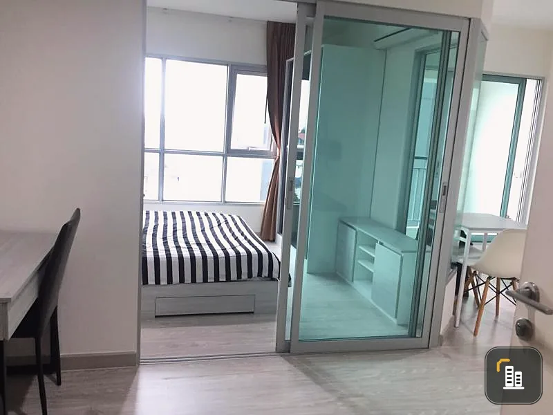 Corner room has arrived. Condo Aspire Ngamwongwan for sale. Beautiful room. Full furniture. You can reserve in advance.