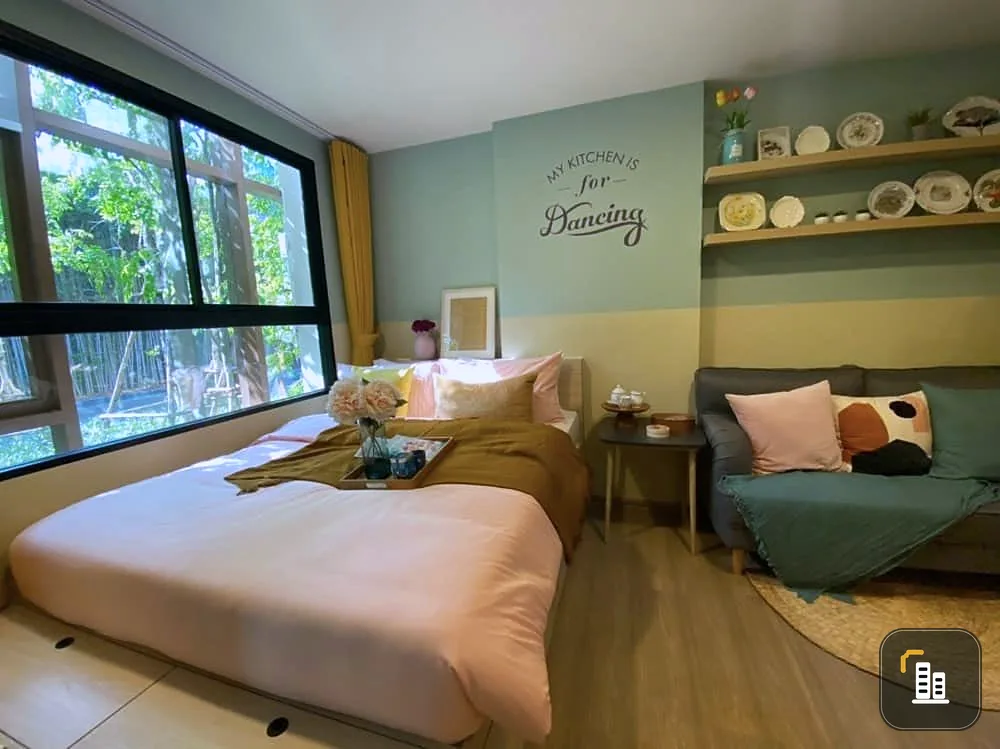 Selling The Move Kaset, good room position, 7th floor, clear view, Walk-in Closet with full set of furniture. Hurry up to reserve.
