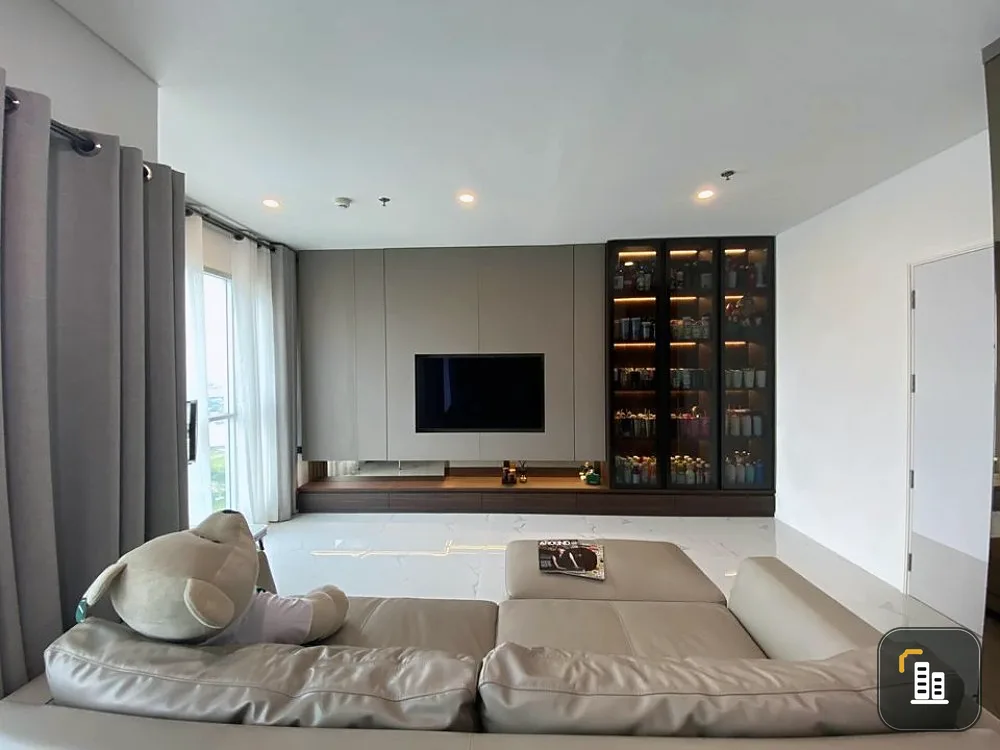 Condo for sale, Lumpini Place Rama 3 - Riverine, spacious room, nice decoration good leather sofa Hurry up to reserve.