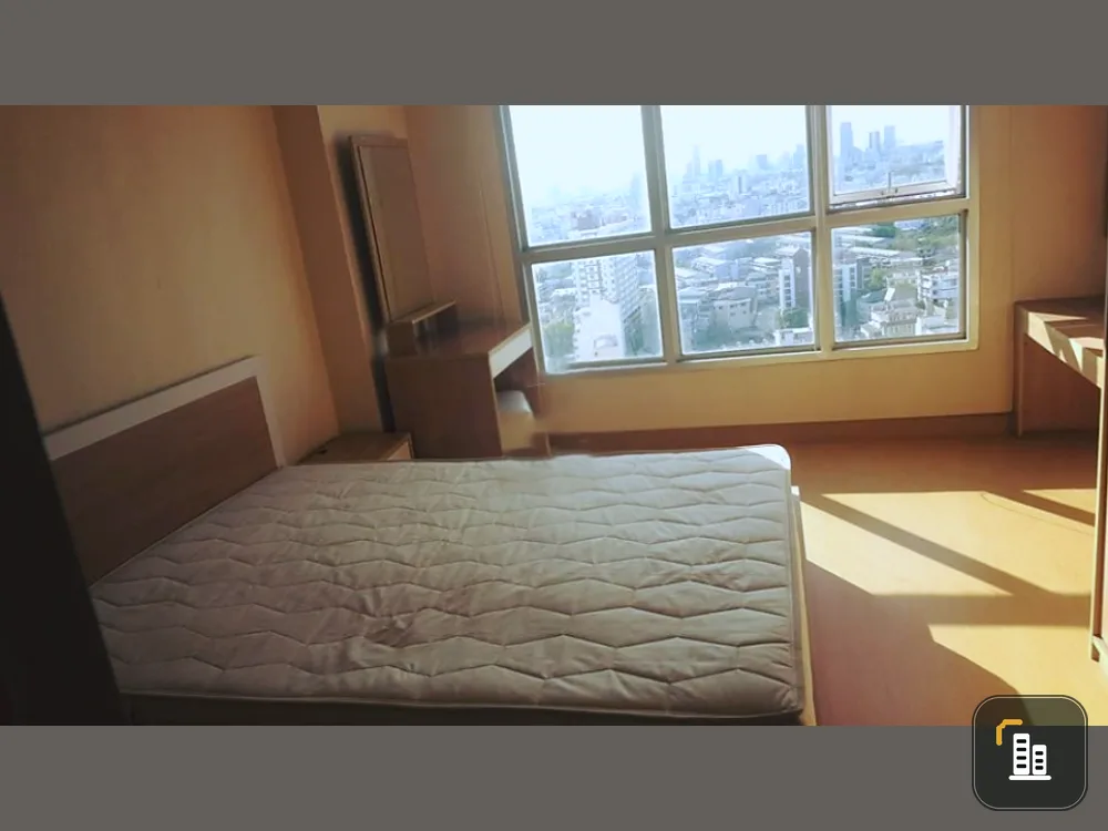 Condo for rent Life @ Ratchada-Huay Kwang, beautiful room, high floor, good location, convenient transportation, hurry and book now!