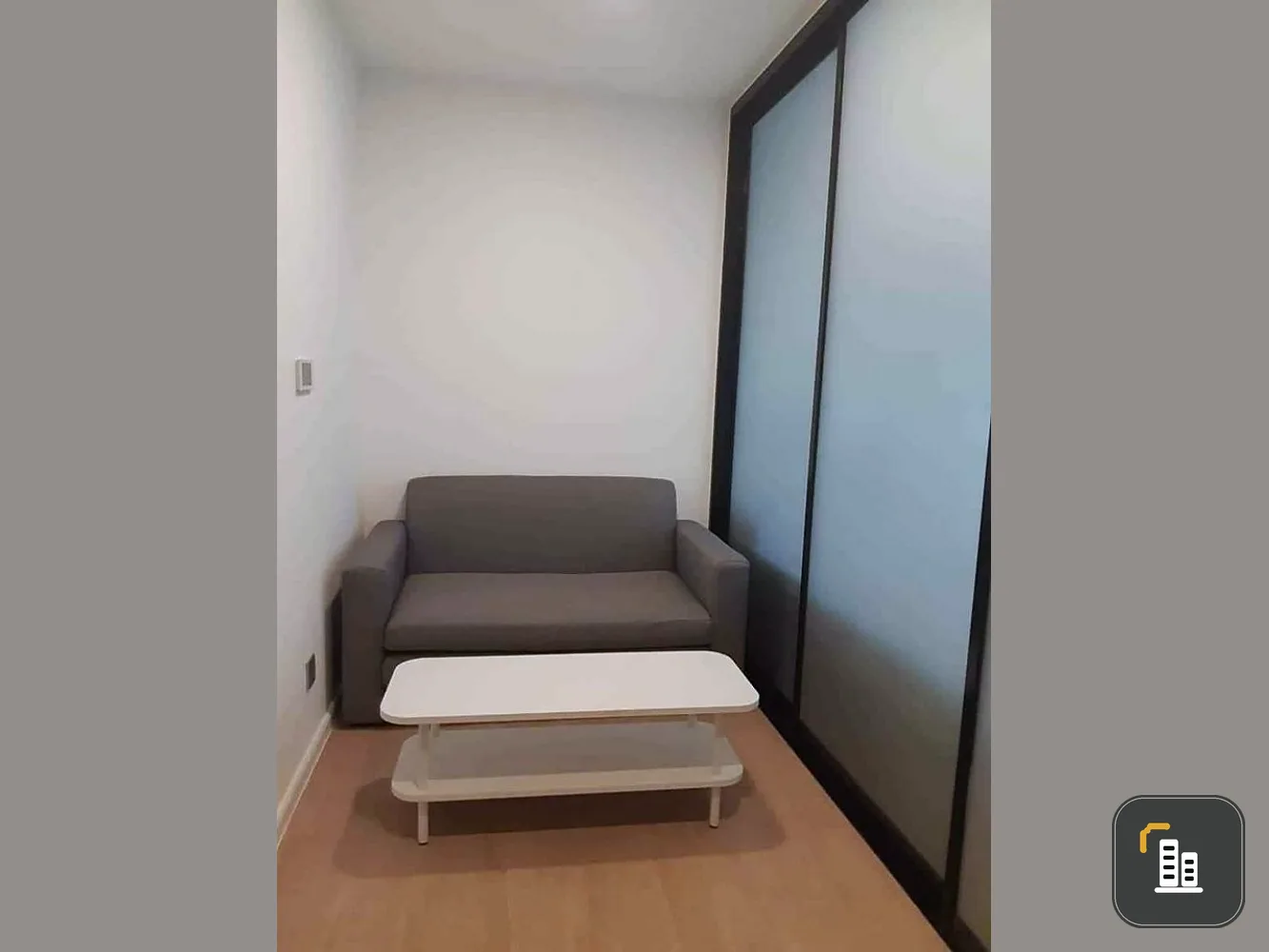 Sell Wynn Ladprao-Chokchai 4, 4th floor, good height, fully furnished. Book it and you won't be disappointed.