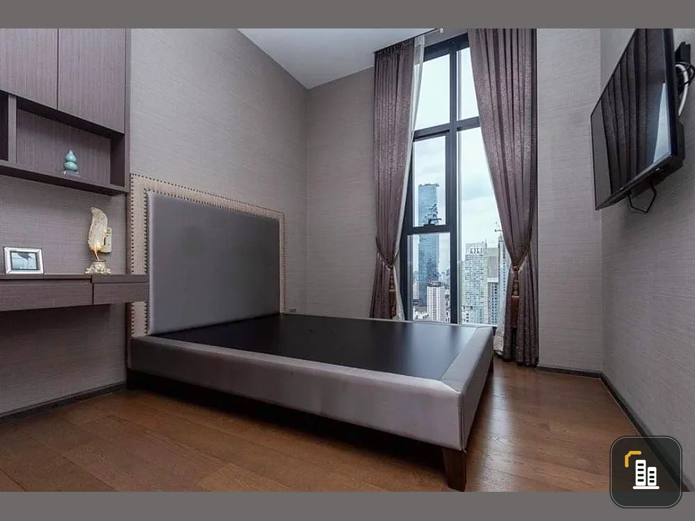 Condo for sale, The Diplomat Sathorn, next to BTS Surasak Station, very convenient, book now!