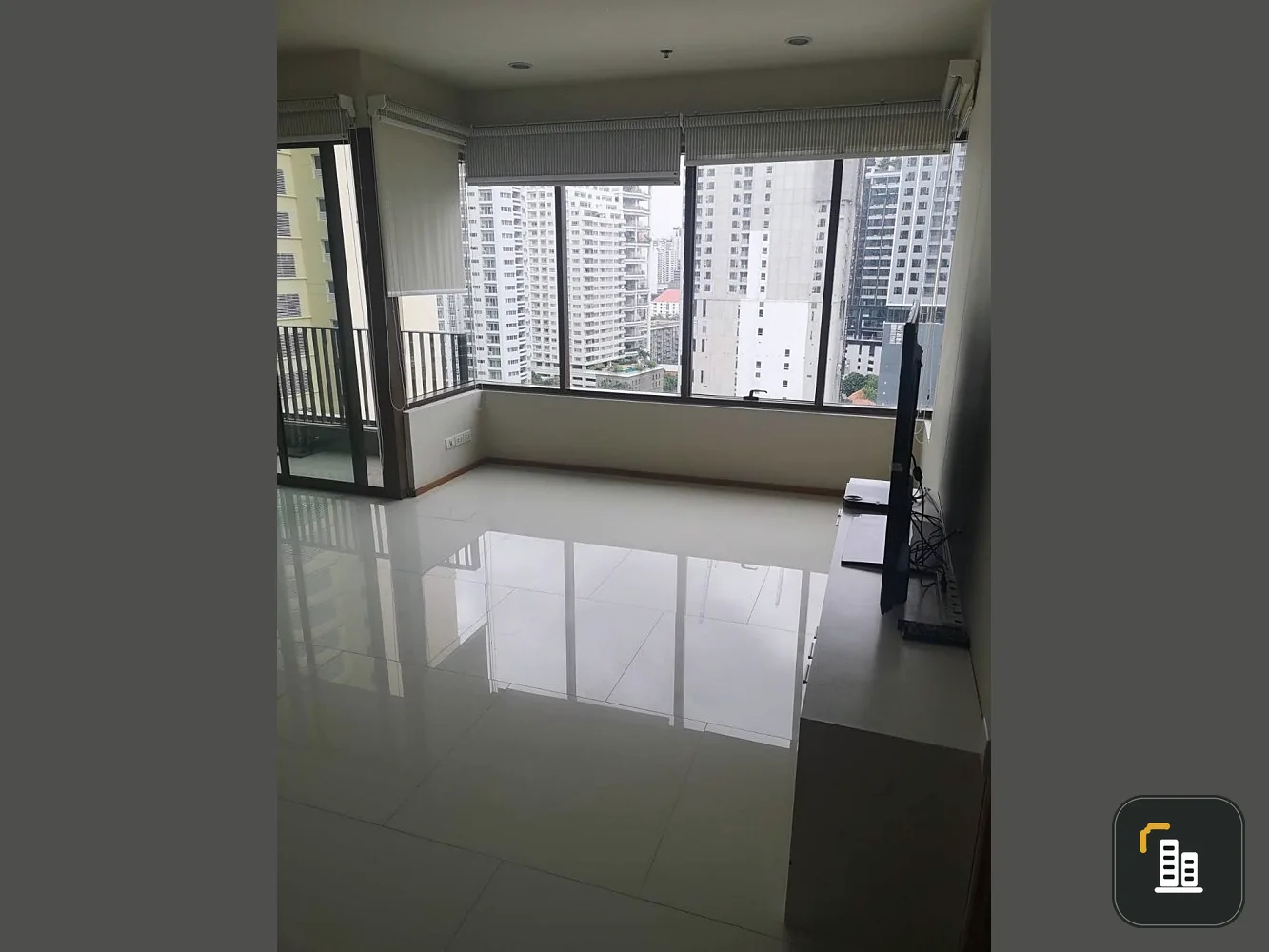 Condo for rent, The Emporio Place, 2 bedrooms, 3 bathrooms, open room, full facilities, book now.