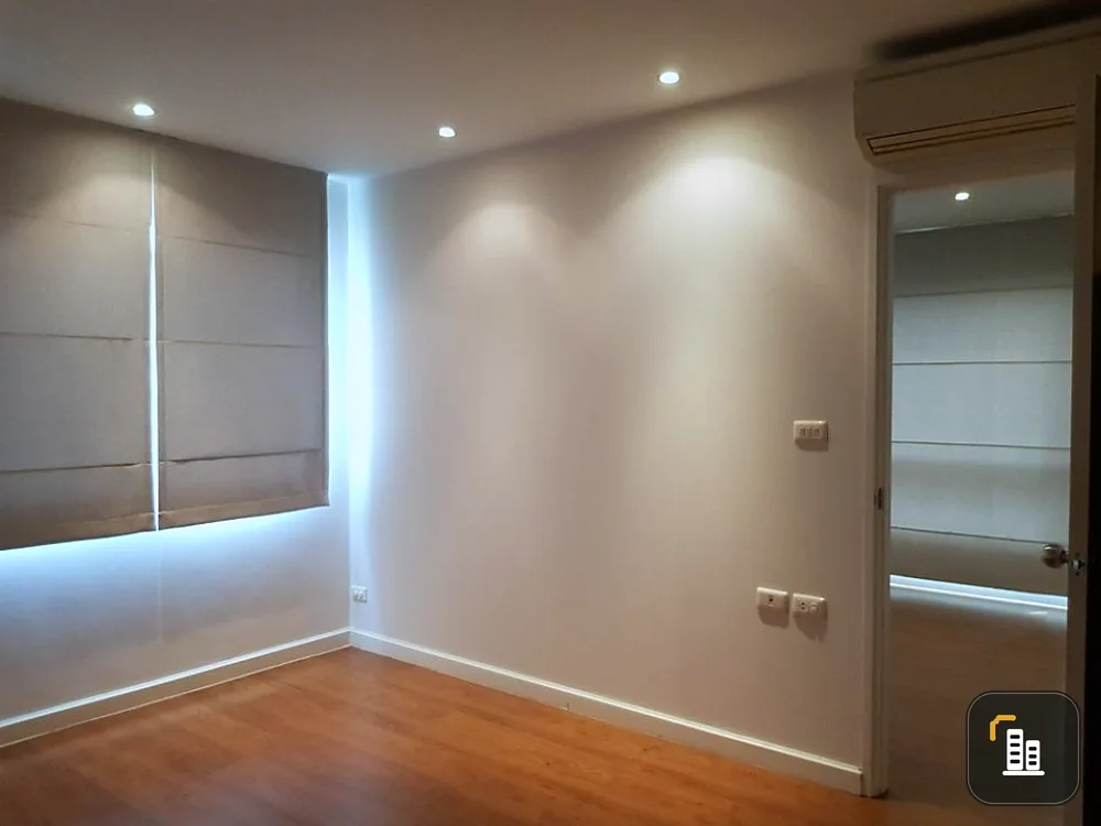 Condo for sale, One Ladprao 18, very spacious room. Partition the room is neatly proportioned. Get the right height, don't miss it.