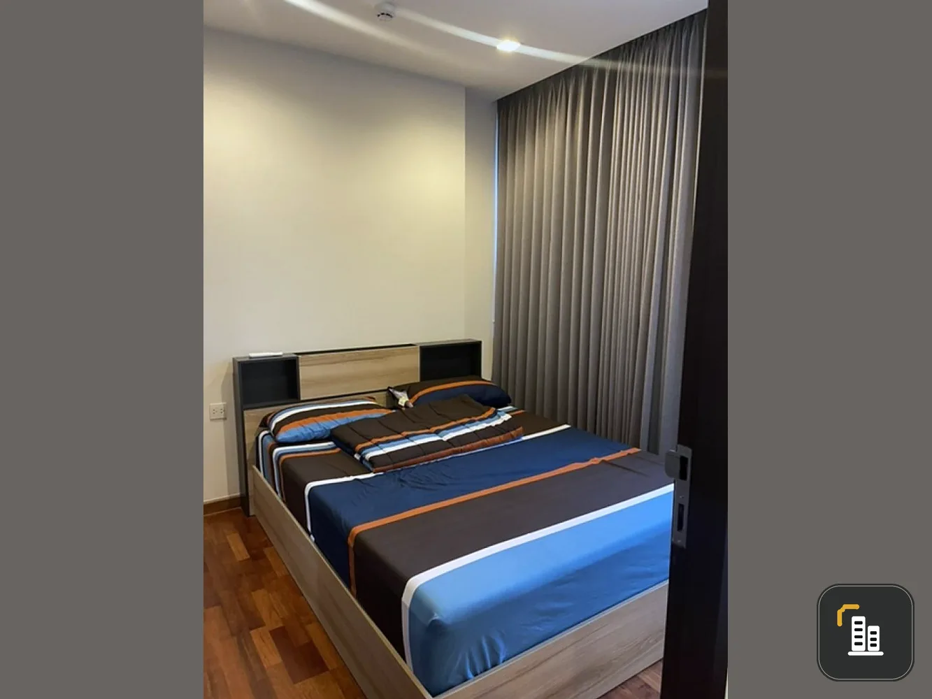 Condo for rent Wish Signature Midtown Siam balcony view city Not hot all day, fully furnished, don't miss it.
