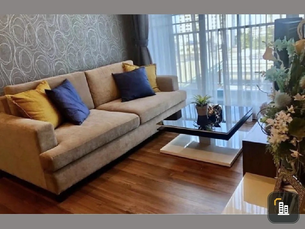 Condo for sale, Chewathai Interchange, 2 bedrooms, 2 bathrooms, high floor, beautiful view, ready to move in, convenient transportation, don't wait!!