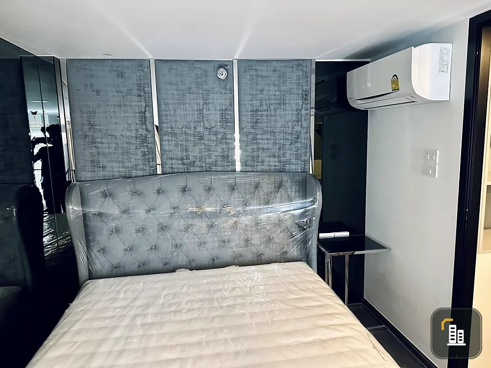 For rent Knightsbridge Space Ratchayothin, beautiful room, built-in, full height, high floor, good view, I can tell you that you should not miss it.