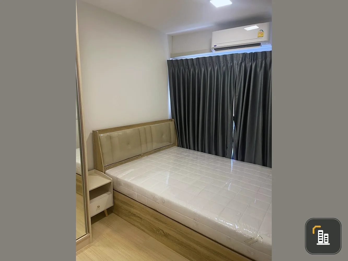 For rent plum condo fresh, complete electrical appliances ready furniture with the most affordable price. Book now.