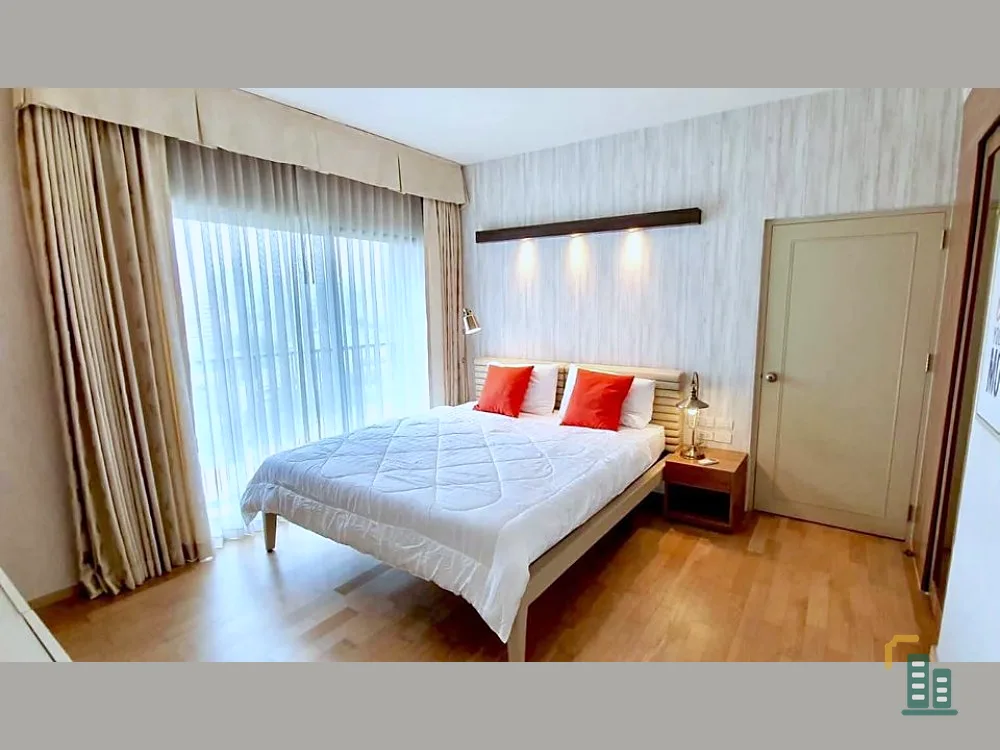 Sell/rent!! Noble Reveal Condo, very good location, convenient transportation, near BTS Ekkamai, hurry and book now!!