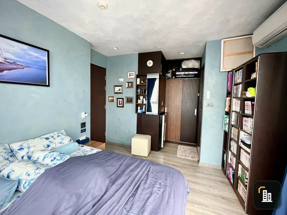Quick sale!! Rhythm Sathorn Condo, 23rd Floor (Corner Room) Special Type, Don't Miss, Book Now!!
