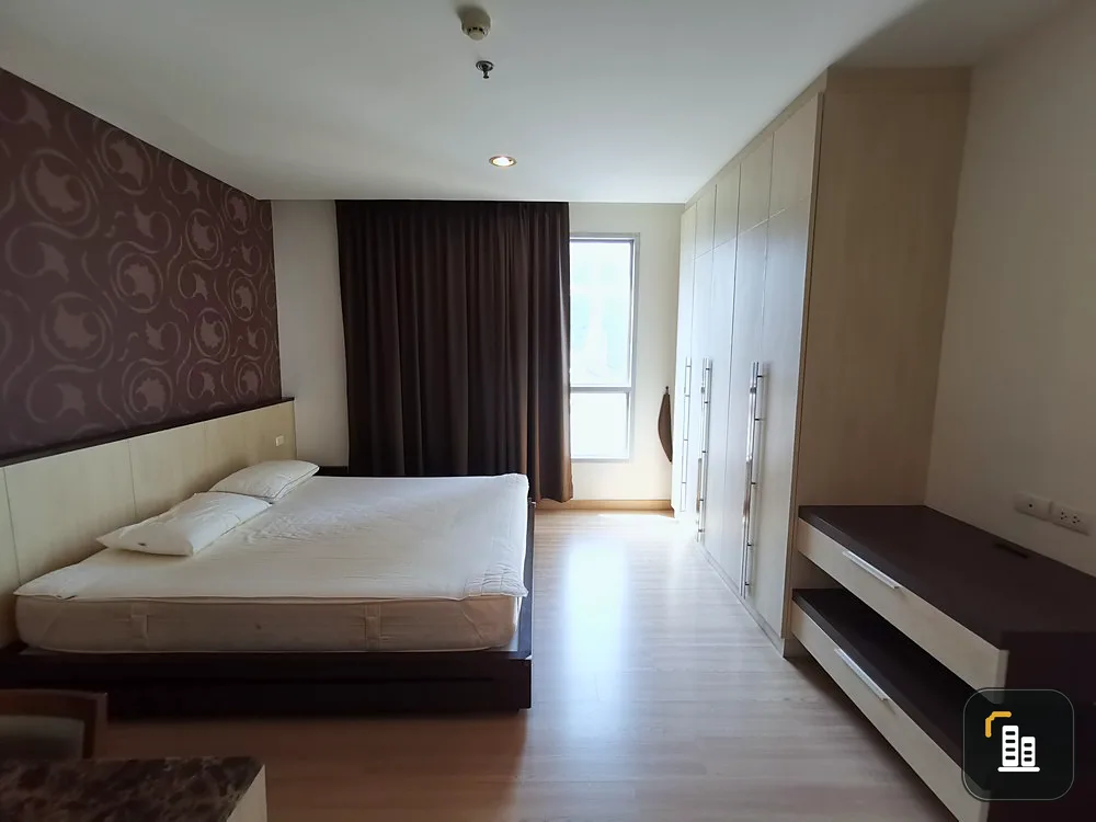 Condo for rent Life Sathorn - Sierra, beautiful room, near BTS, good location, convenient transportation, don't wait!