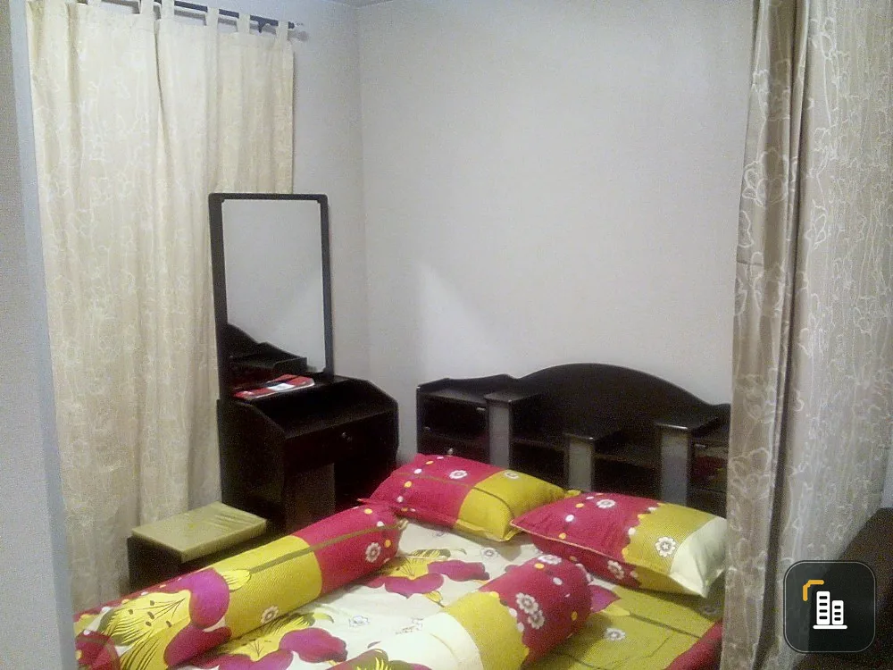 Plum Condo Chaengwattana Station for rent with wallpaper in the whole room Glass door. If interested, hurry up.