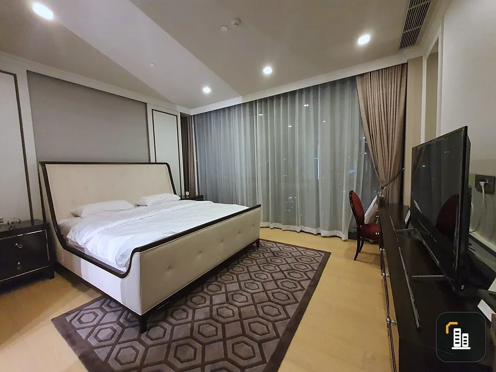 Condo for rent, The Monument Thonglor, beautiful room, ready to move in, furniture and electrical appliances.