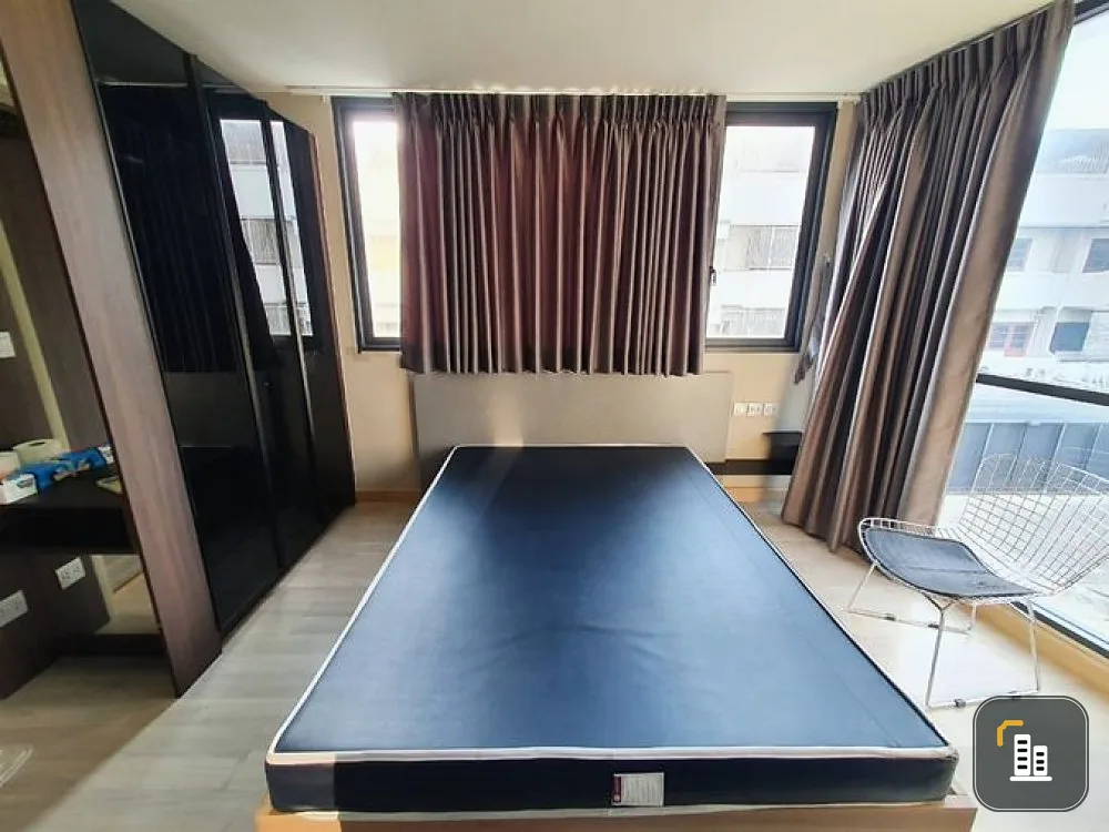 For sale The L Fifteen Condo, beautiful room, fully furnished, good location, convenient transportation, ready to move in, don't miss it!
