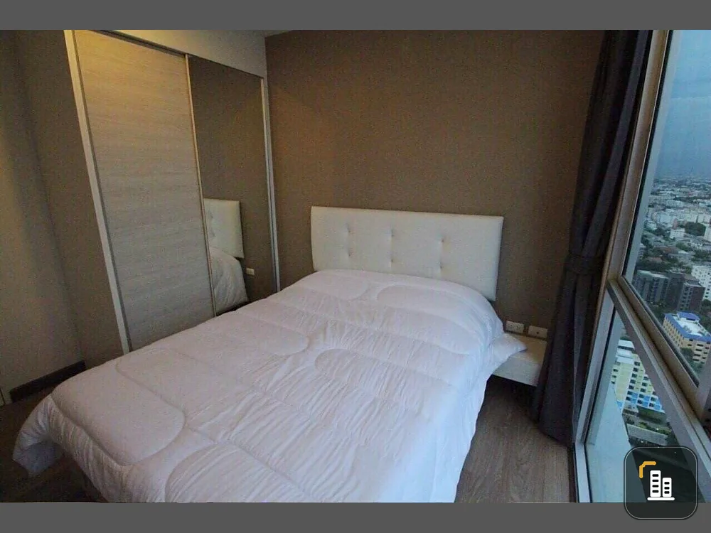 Condo for rent, Chewathai Ramkhamhaeng, ready to move in, convenient transportation, near the mall. Hurry up to reserve before it's gone!
