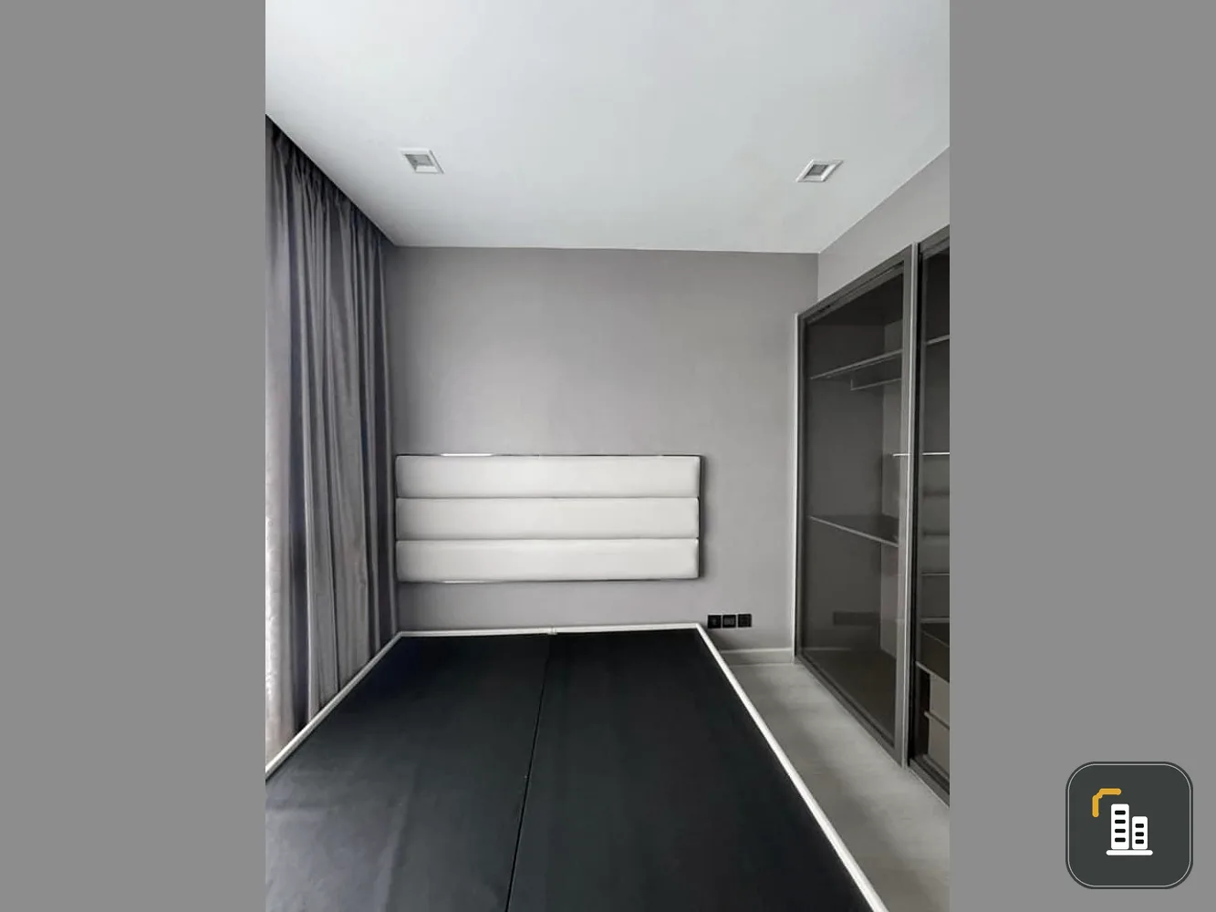 Sell / rent Condo The Signature by Urbano, luxury furniture, convenient transportation, next to the BTS.