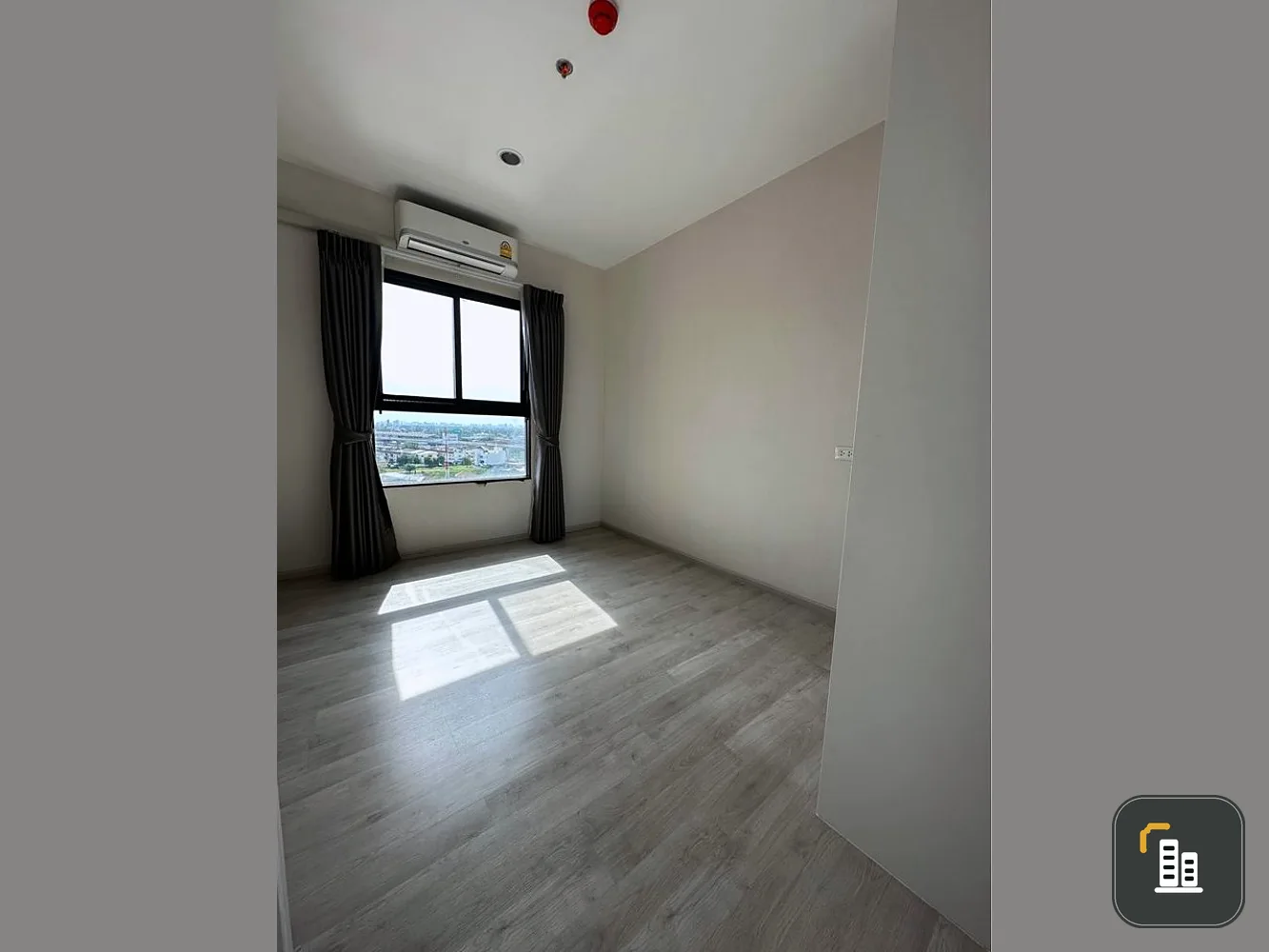 Sale Plum Condo, Central Station, high floor, empty room, clear view, very beautiful room decoration line Must reserve