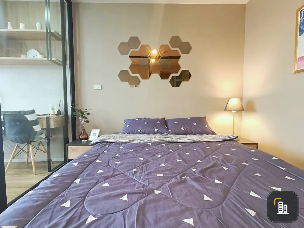 For rent Blossom Condo @ Sathorn-Charoenrat, beautiful decoration, built-in furniture. All electrical appliances are ready!
