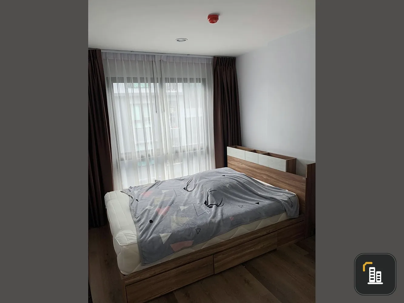 Selling Hi Suthisan, 1 bedroom, complete facilities, great price, you will not be disappointed for sure.