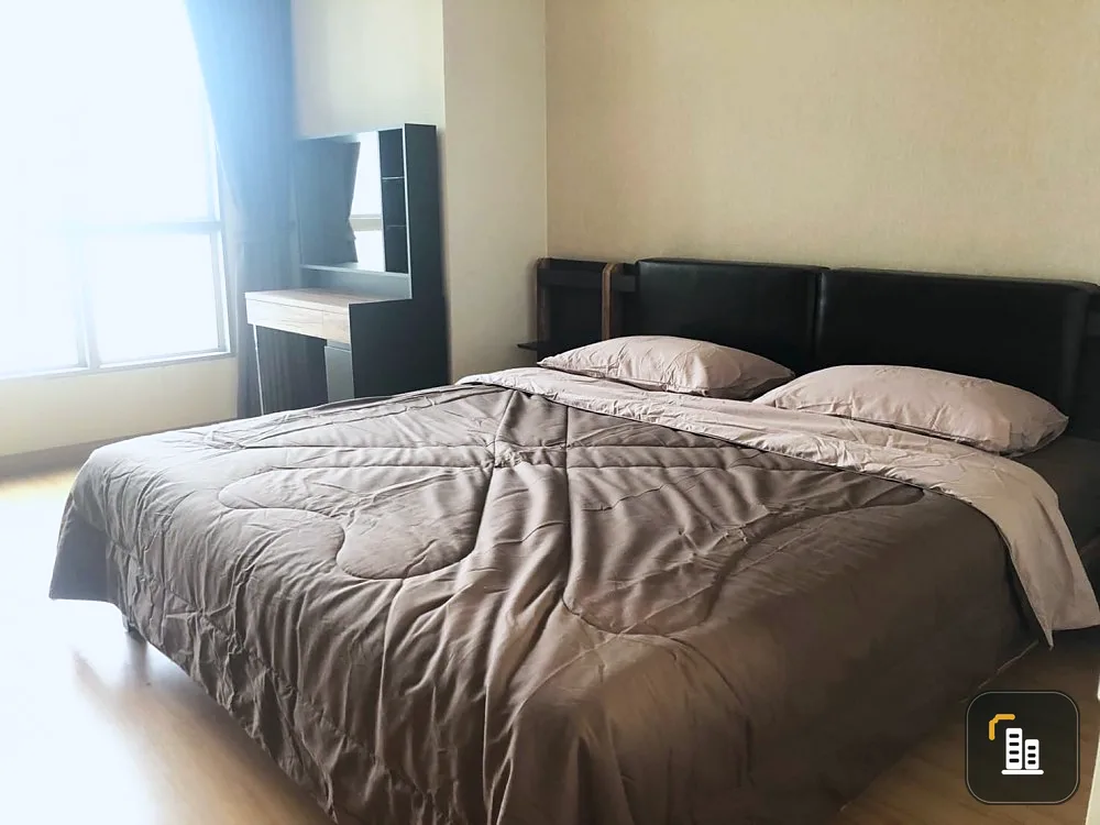 Sale Life @ Ratchada-Sutthisan, corner room, with windows in every room, clear view, not uncomfortable. You can reserve first.