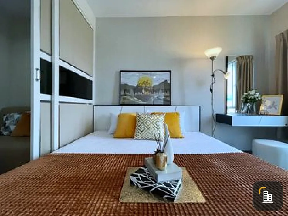 Condo for sale, Iris Avenue On Nut-Wongwaen, wide room, room divider, beautiful room, fully furnished, do not miss it.
