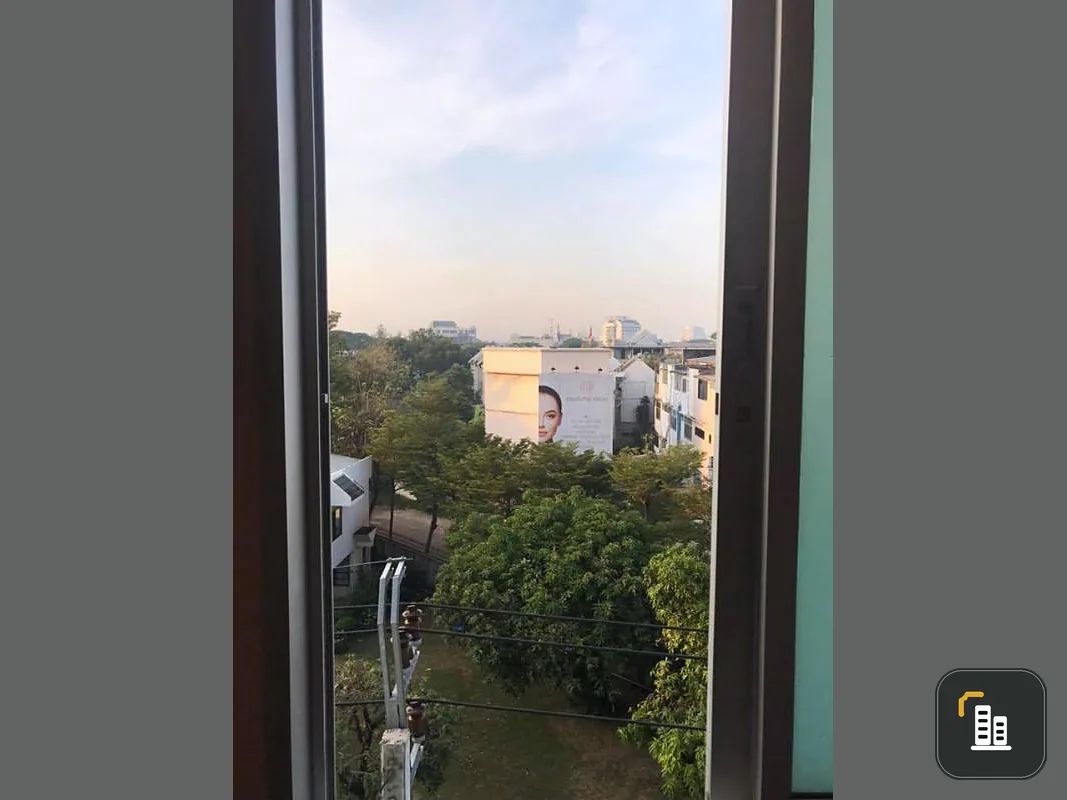 Beautifully decorated, furniture + good electrical appliances The price is very good for rent/sell Plum Condo Chaengwattana.