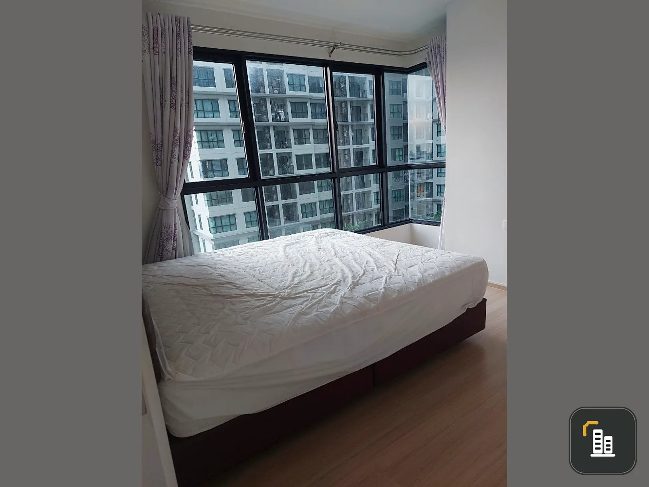 Condo for sale, The Base Chaengwattana, complete with electrical appliances and furniture. Ready to move in!!