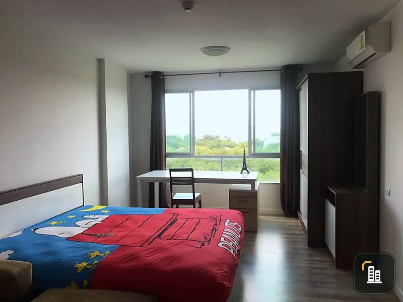 For sale or rent: A great condo unit in Rangsit Phase 2. One studio room with a comfortable garden view. Don't miss this amazing view!