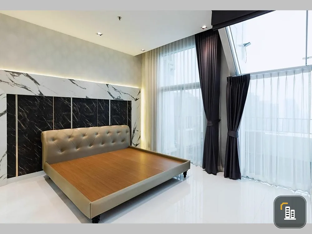 Quick sale!! Belle Grand Rama 9 Condo, Penthouse room, top floor, newly renovated, book now!!